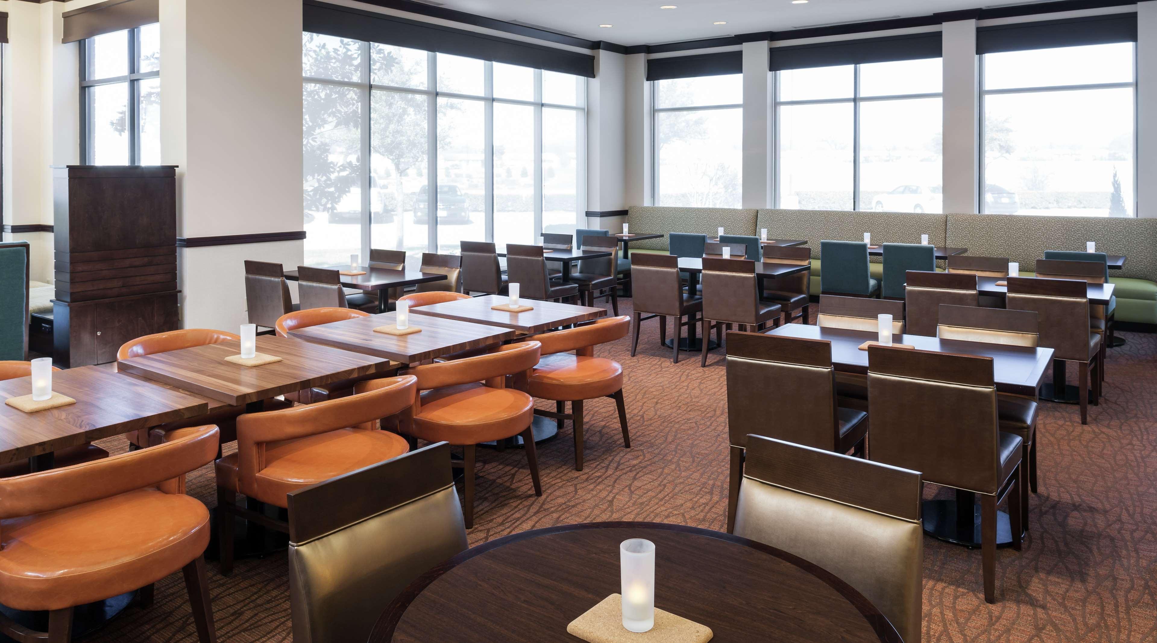 Hilton Garden Inn Dallas/Данканвиль Экстерьер фото