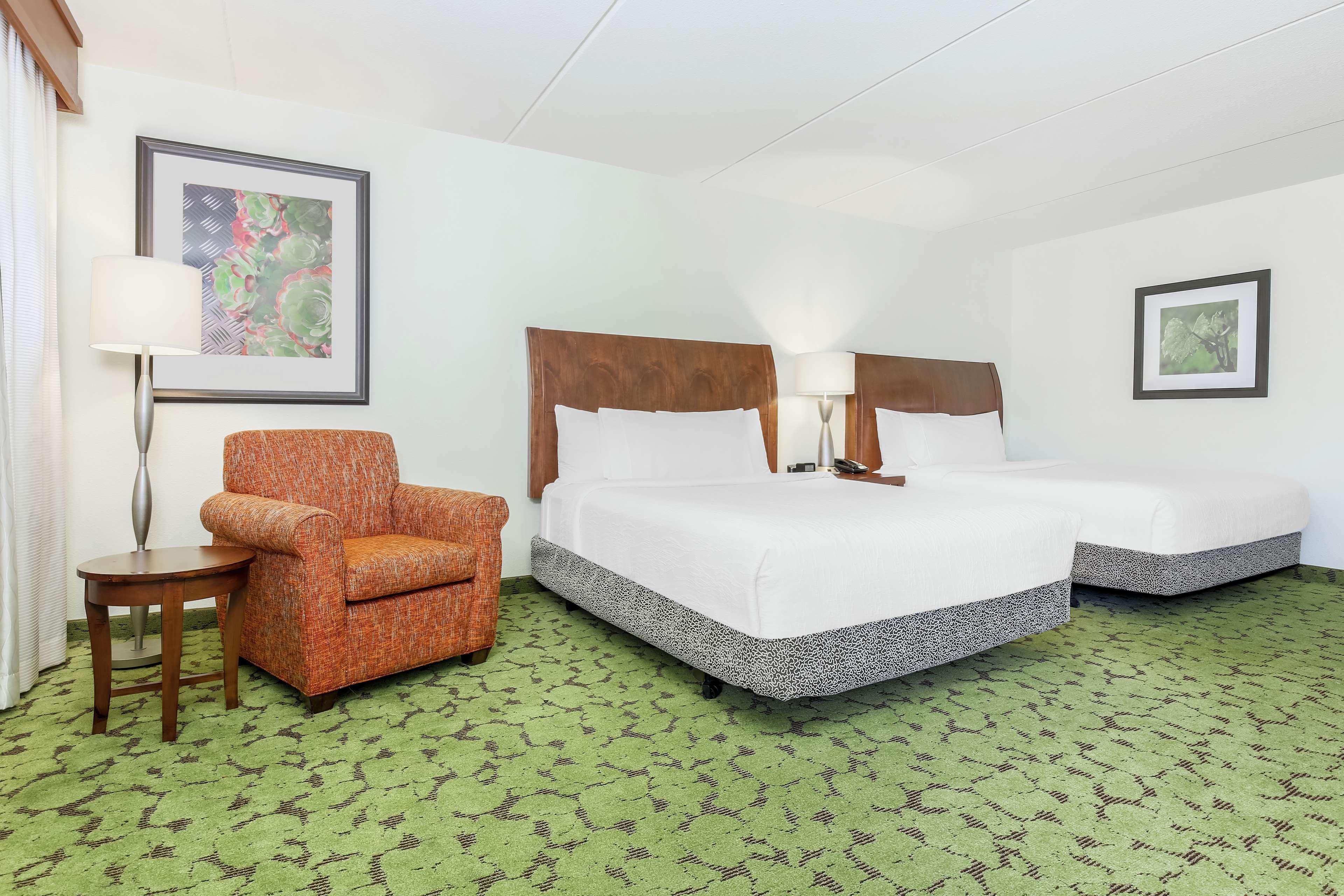Hilton Garden Inn Dallas/Данканвиль Экстерьер фото